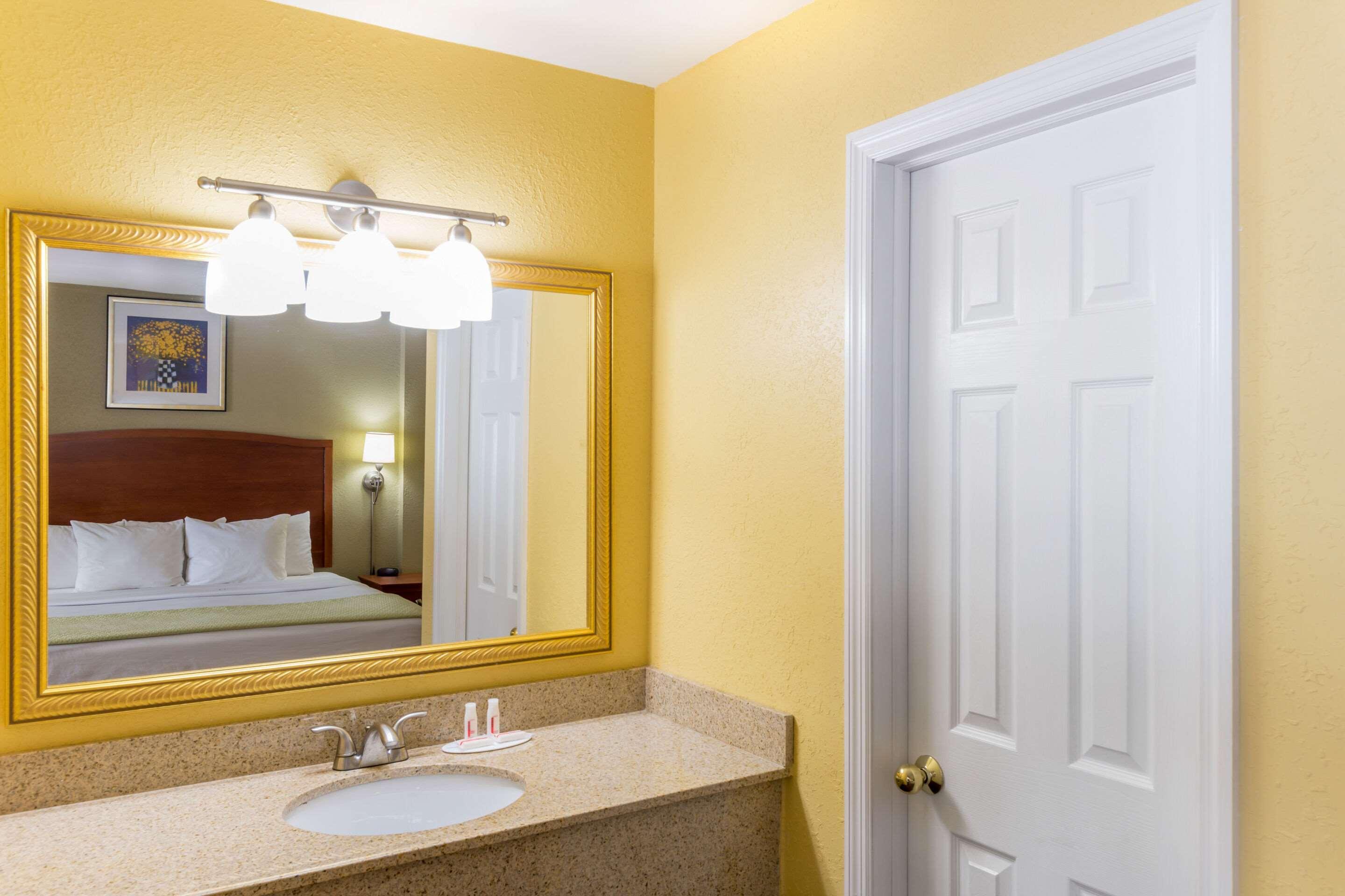 Quality Inn Poughkeepsie Kültér fotó